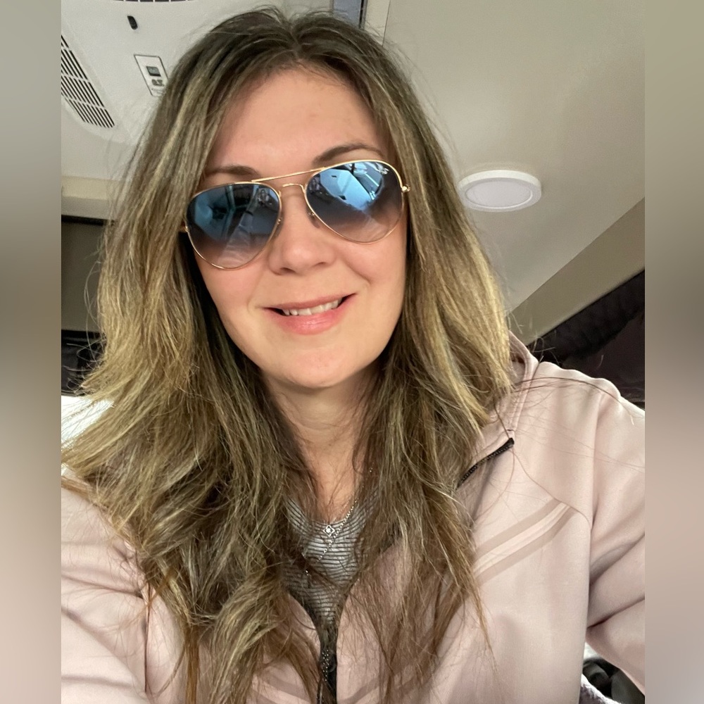 Meet your Posher, Jennifer